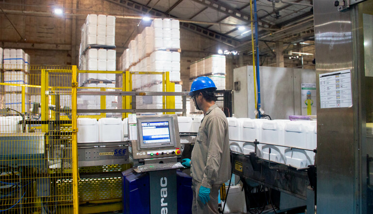 ADAMA adota tecnologia de plasma em embalagens de defensivos agrícolas