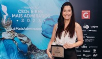 Josi Martins, diretora de Pessoas e Cultura da ADAMA, homenageada com o Prêmio RHs Mais Admirados
