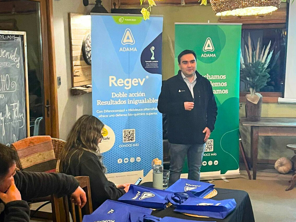 En el mes de agosto, dimos inicio al ciclo de charlas técnicas junto a nuestro partner Stockton bio-ago technologies, en el cultivo de papas presentando a Regev ®; único fungicida híbrido que cuenta con nuevo uso y extensión de etiqueta para el control de Alternaria solani en papas; tizón temprano.   Realizamos el primer encuentro en la región de Coquimbo, junto a nuestro partner Tagle y Cia, ampliando igualmente nuestro ciclo de charlas técnicas a las localidades de Osorno y Temuco.   Agradecemos la partic