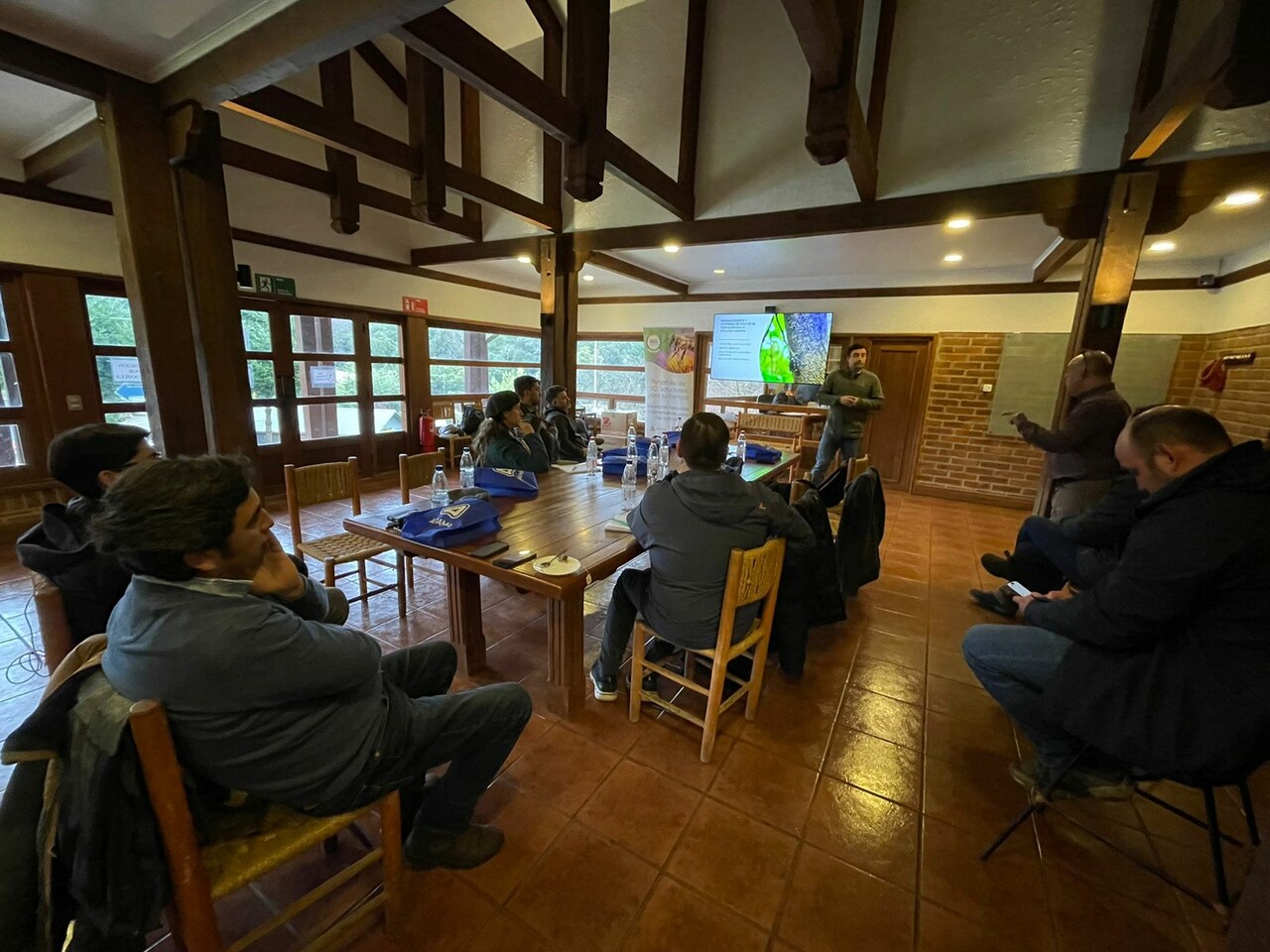 Encuentro con productores de cerezas, avellanos y arándanos 2