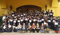 Adama-y-graduados-foto-completa.jpg.jpg