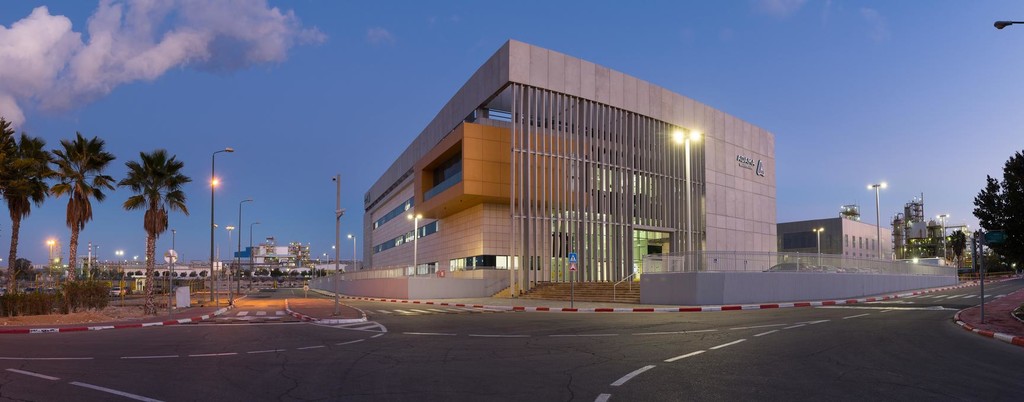 R&D Center Neot Hovav