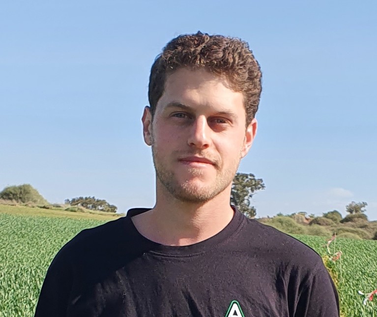 אביב זינגר