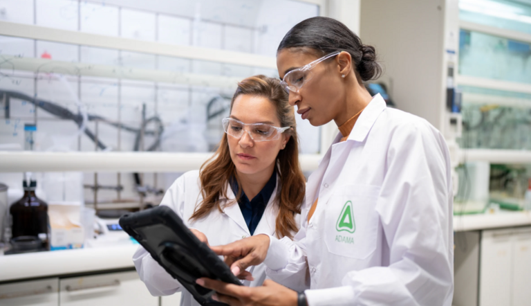 Scientists in lab