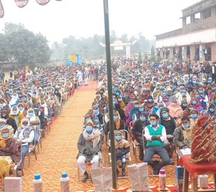 As many as 2,500 farmers attended the opening of the water purification plant in Gorakhpur, Uttar Pradesh