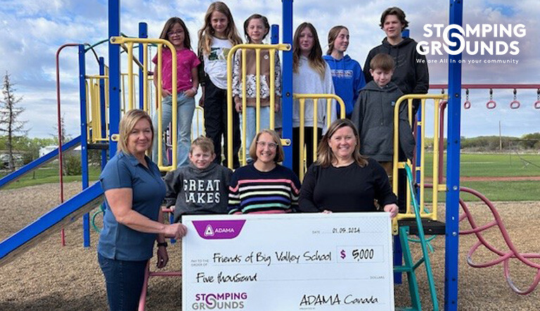 Cheque Presentation at Big Valley