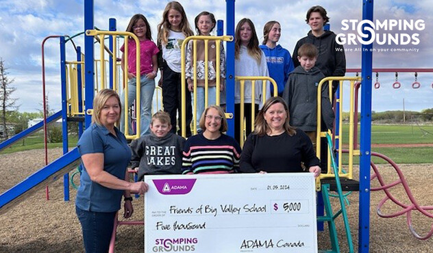 Cheque Presentation at Big Valley 