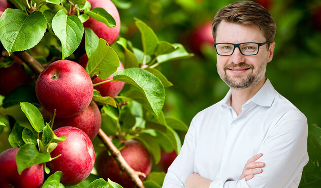 Cornie in front of Apple Background